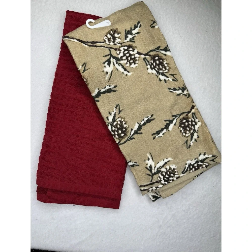 St. Nicholas Square Pinecone Kitchen Towels Set of 2 NWT Christmas Lodge